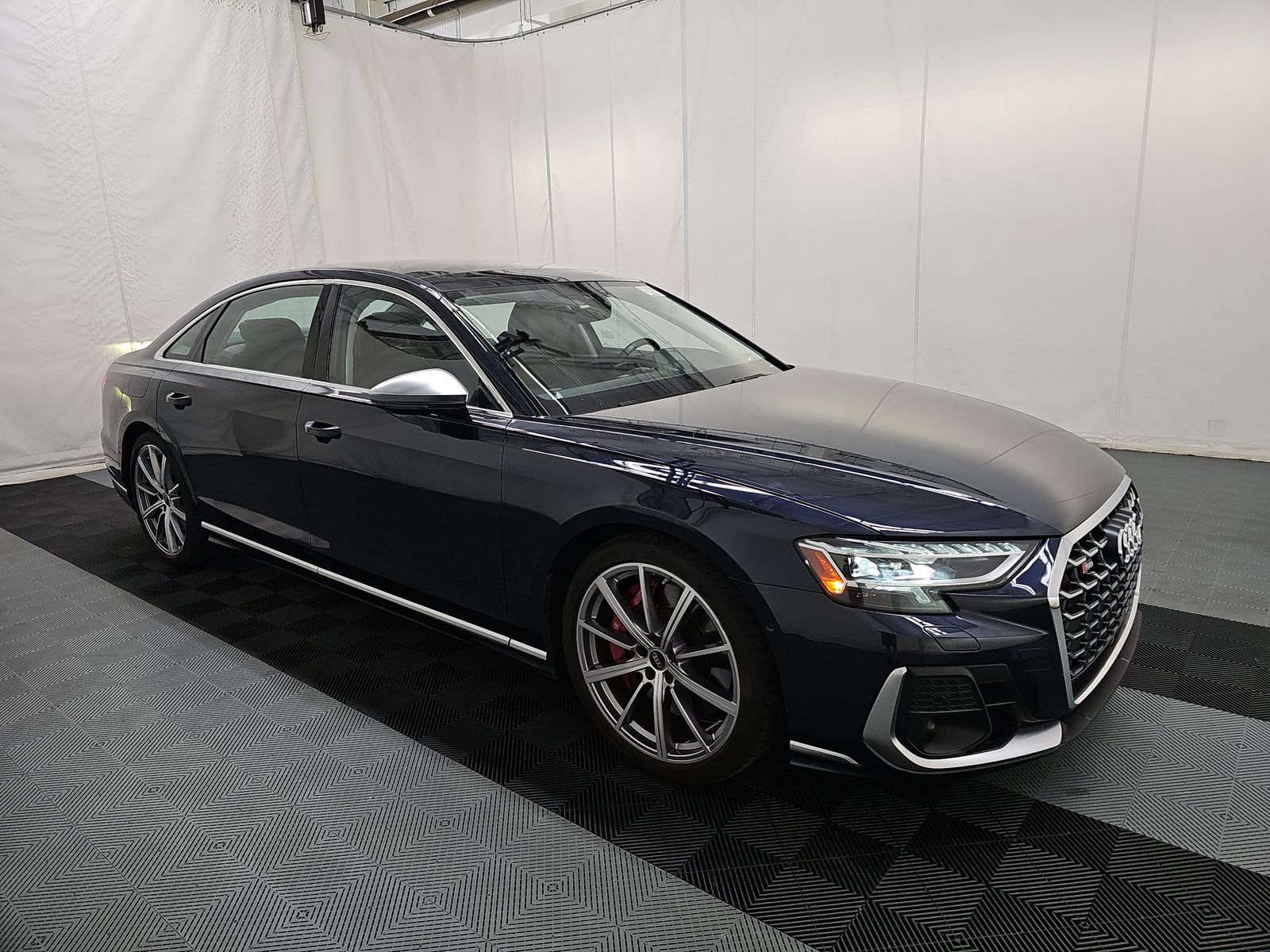 2022 Audi S8 Base AWD