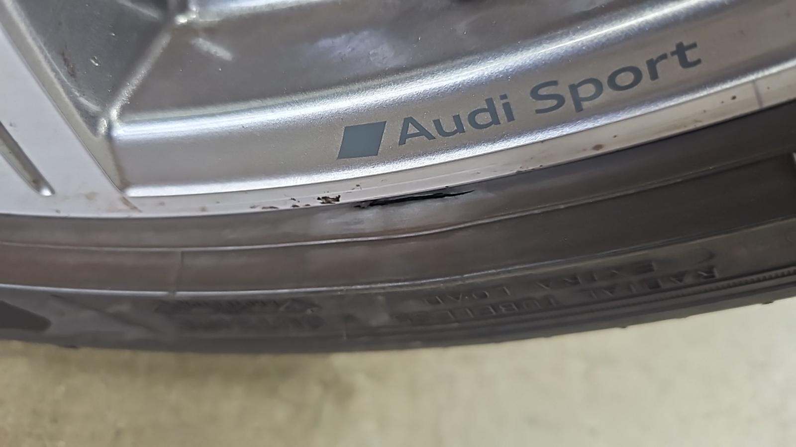 2022 Audi S8 Base AWD