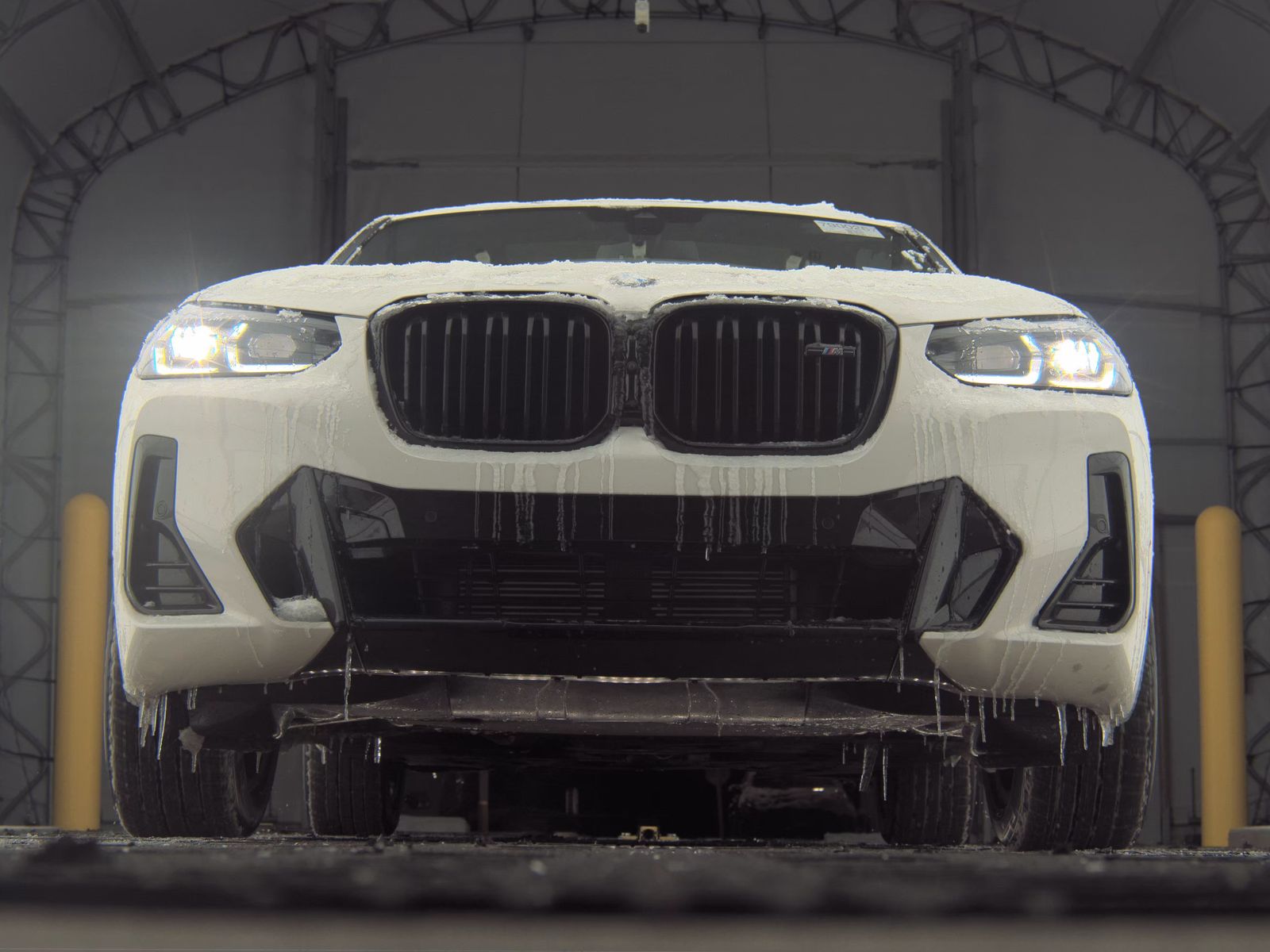 2024 BMW X4 M40i AWD