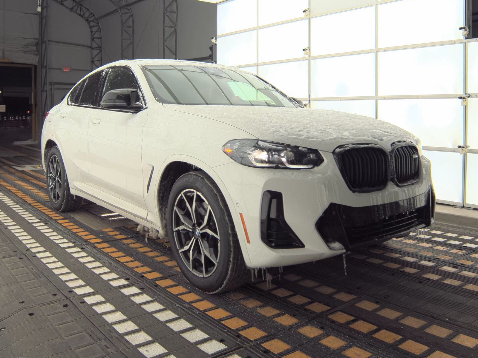 2024 BMW X4 M40i AWD