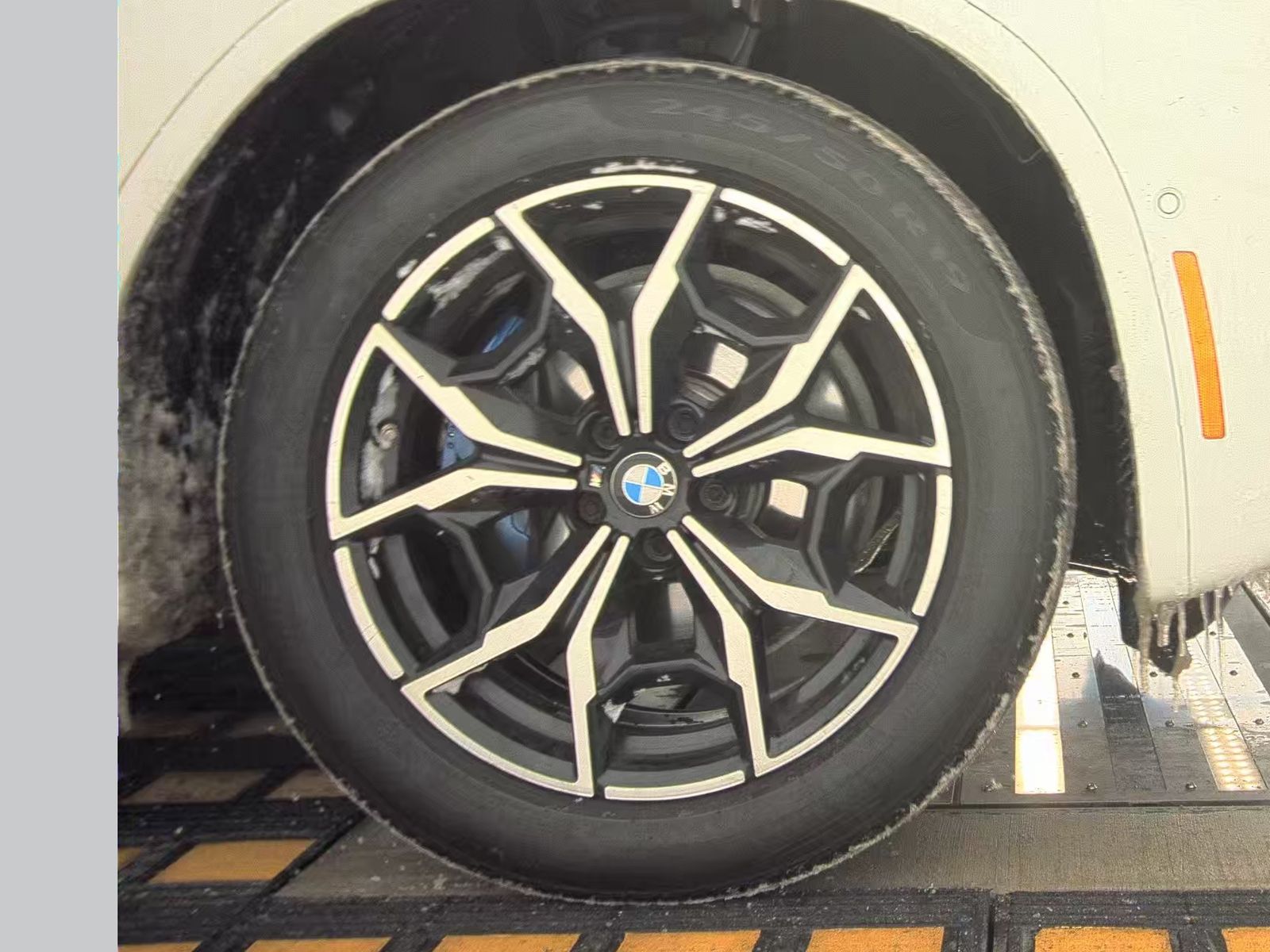 2024 BMW X4 M40i AWD