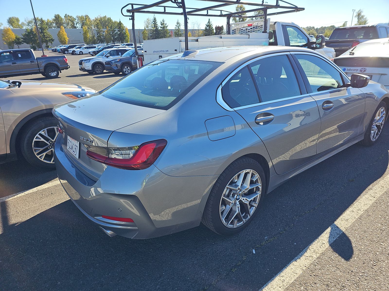 2025 BMW 3 Series 330i xDrive AWD