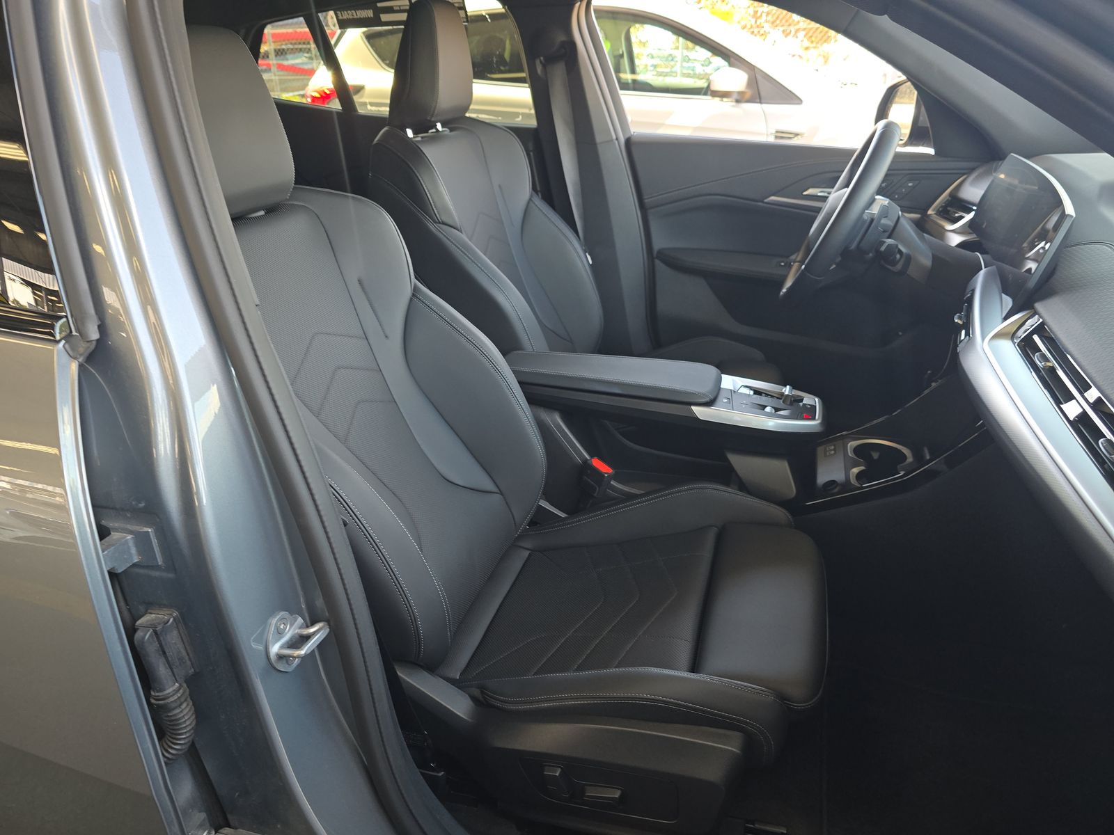 2025 BMW X2 xDrive28i AWD