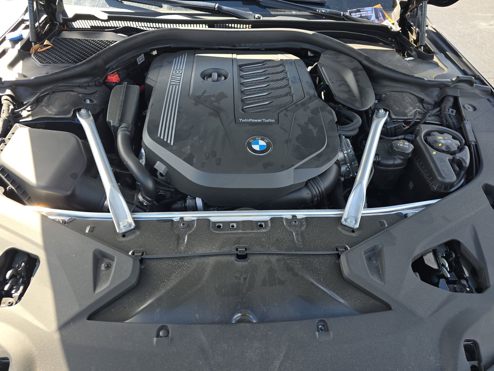 2025 BMW 8 Series 840i xDrive AWD