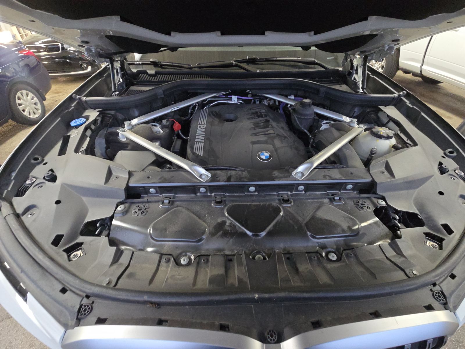 2025 BMW X7 xDrive40i AWD