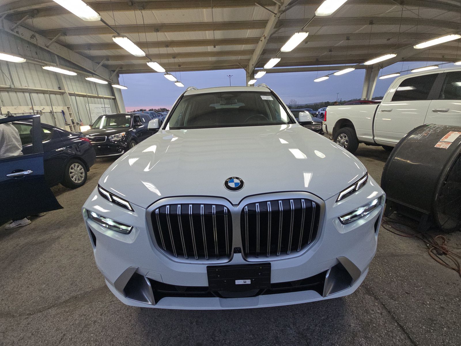 2025 BMW X7 xDrive40i AWD