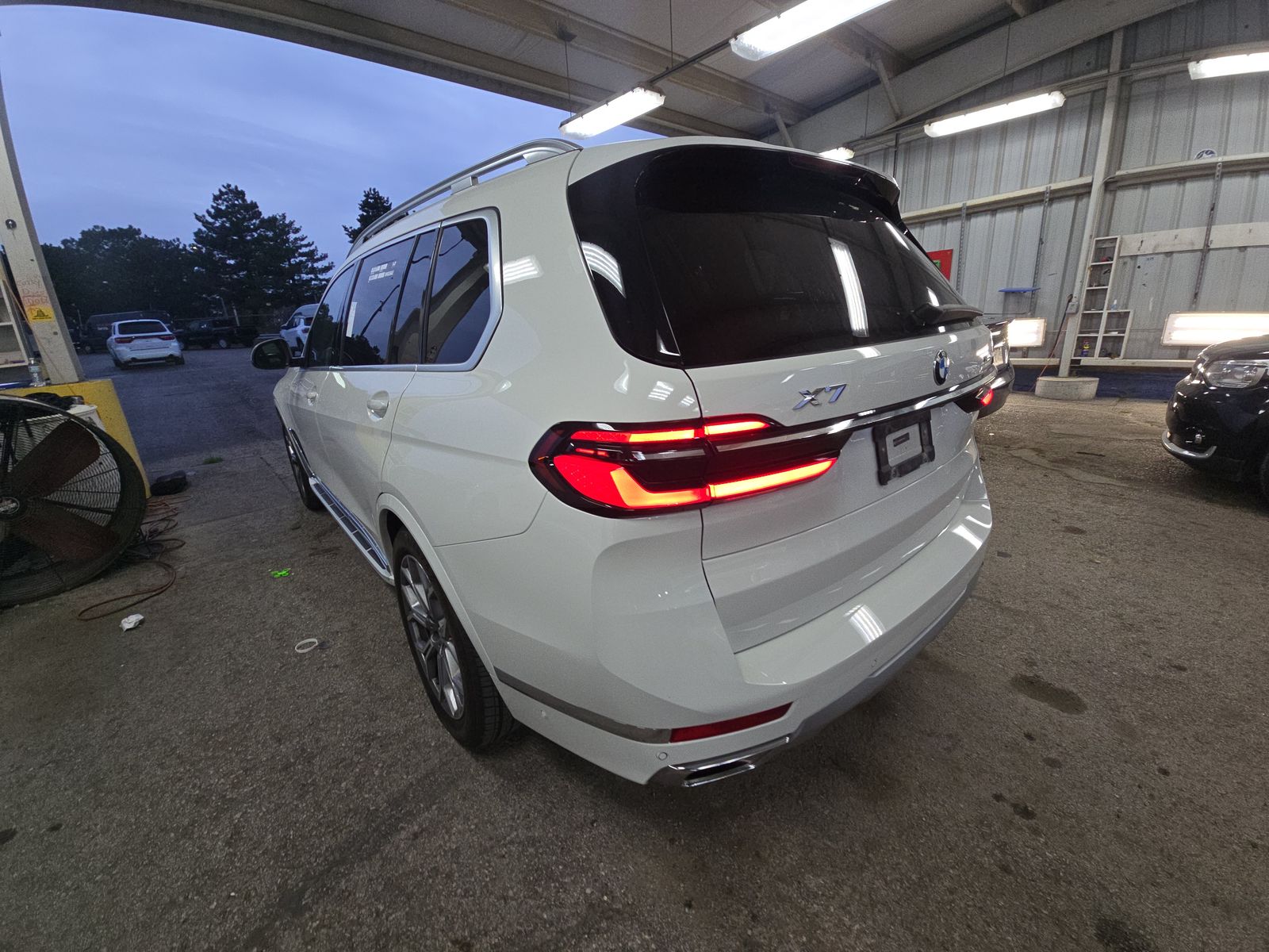 2025 BMW X7 xDrive40i AWD