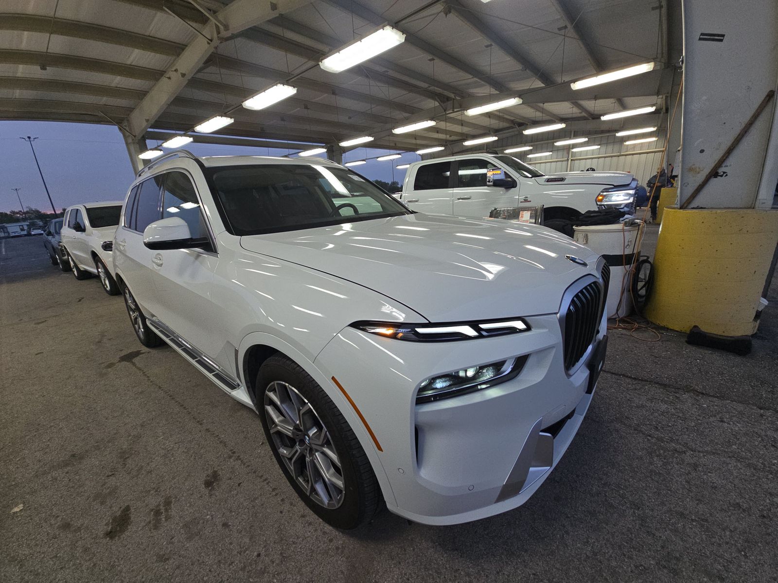 2025 BMW X7 xDrive40i AWD