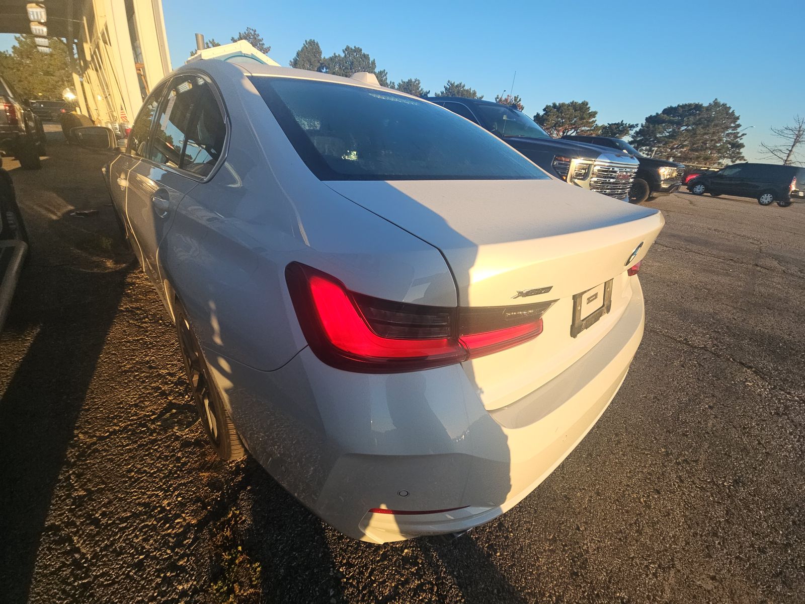 2025 BMW 3 Series 330i xDrive AWD
