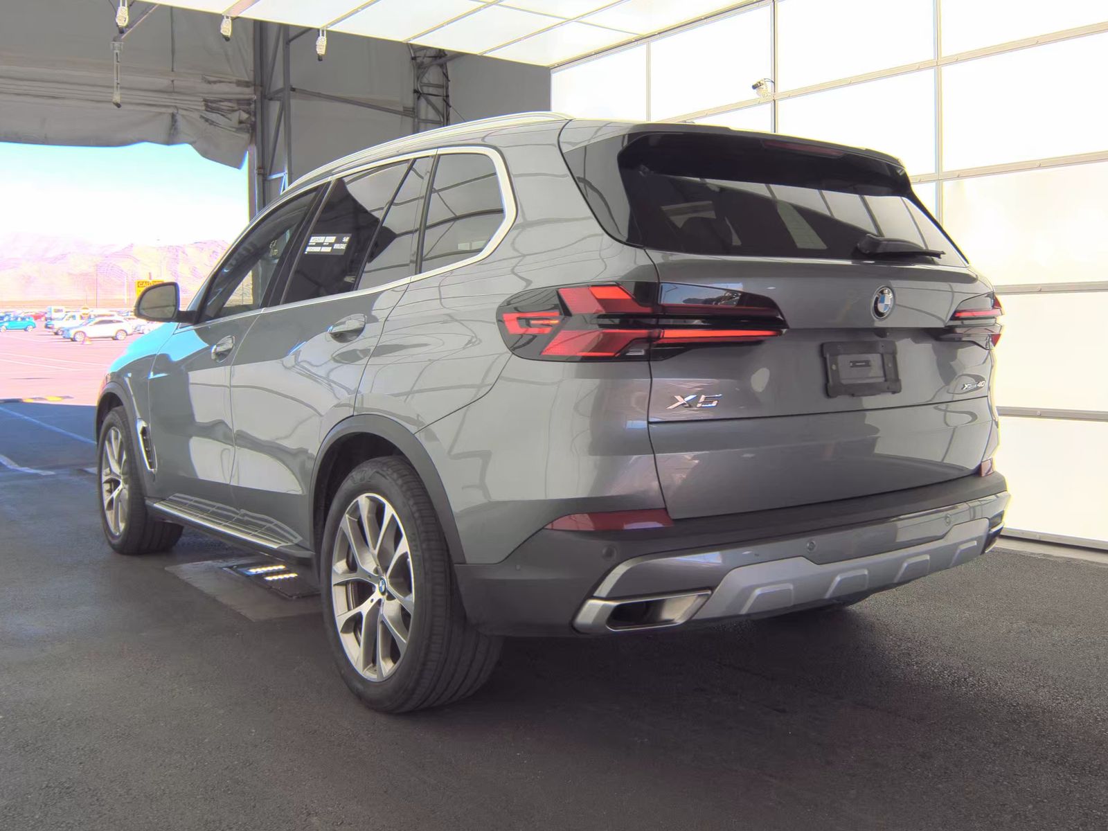 2025 BMW X5 xDrive40i AWD
