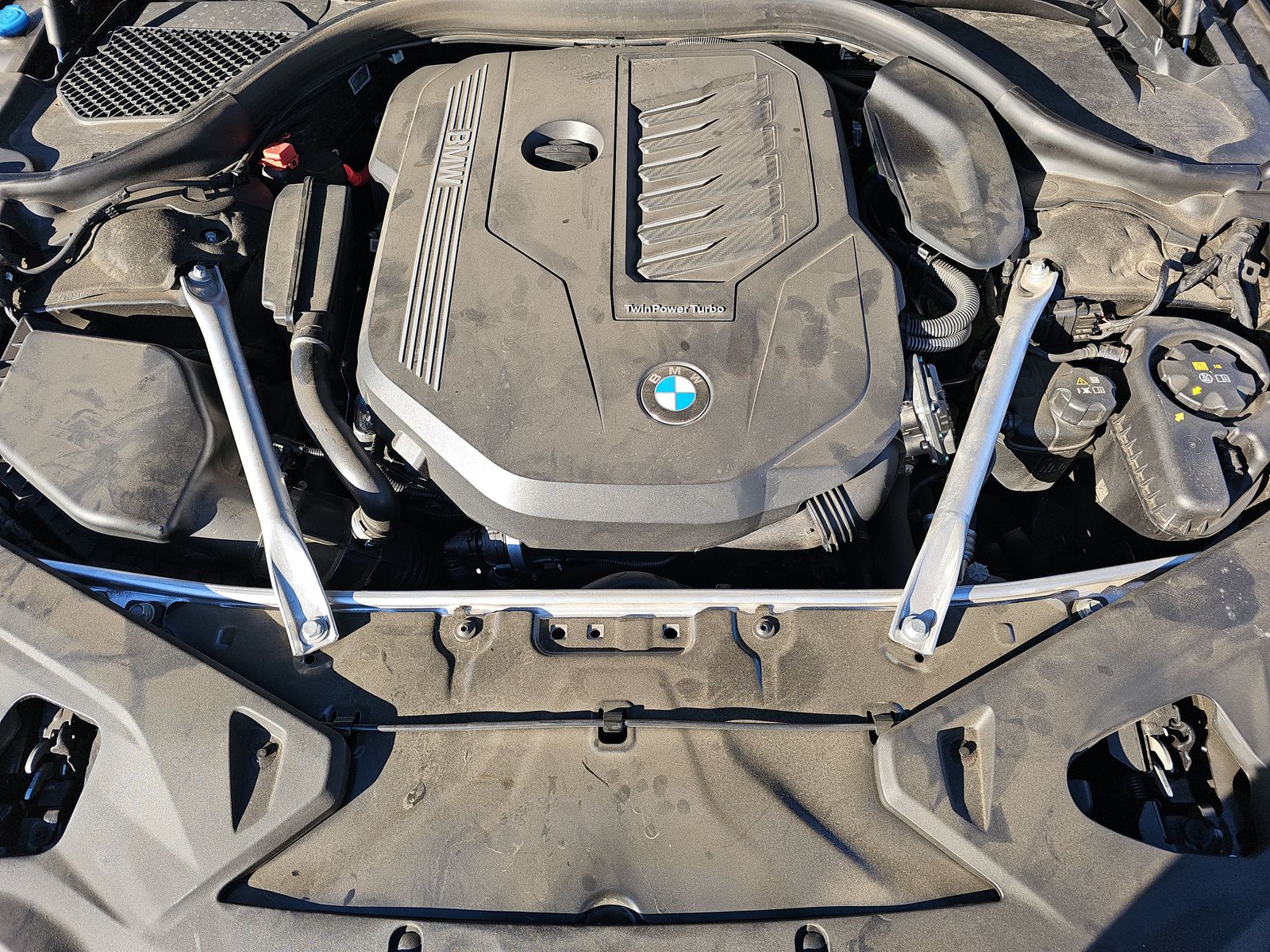 2025 BMW 8 Series 840i xDrive AWD