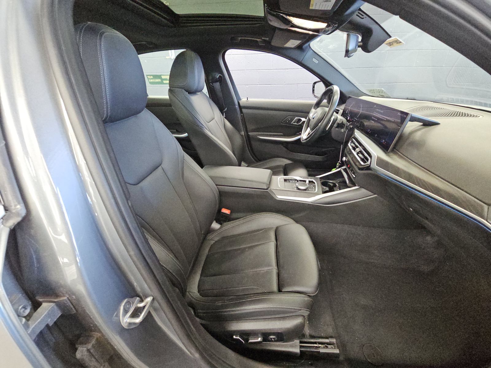 2024 BMW 3 Series 330i xDrive AWD