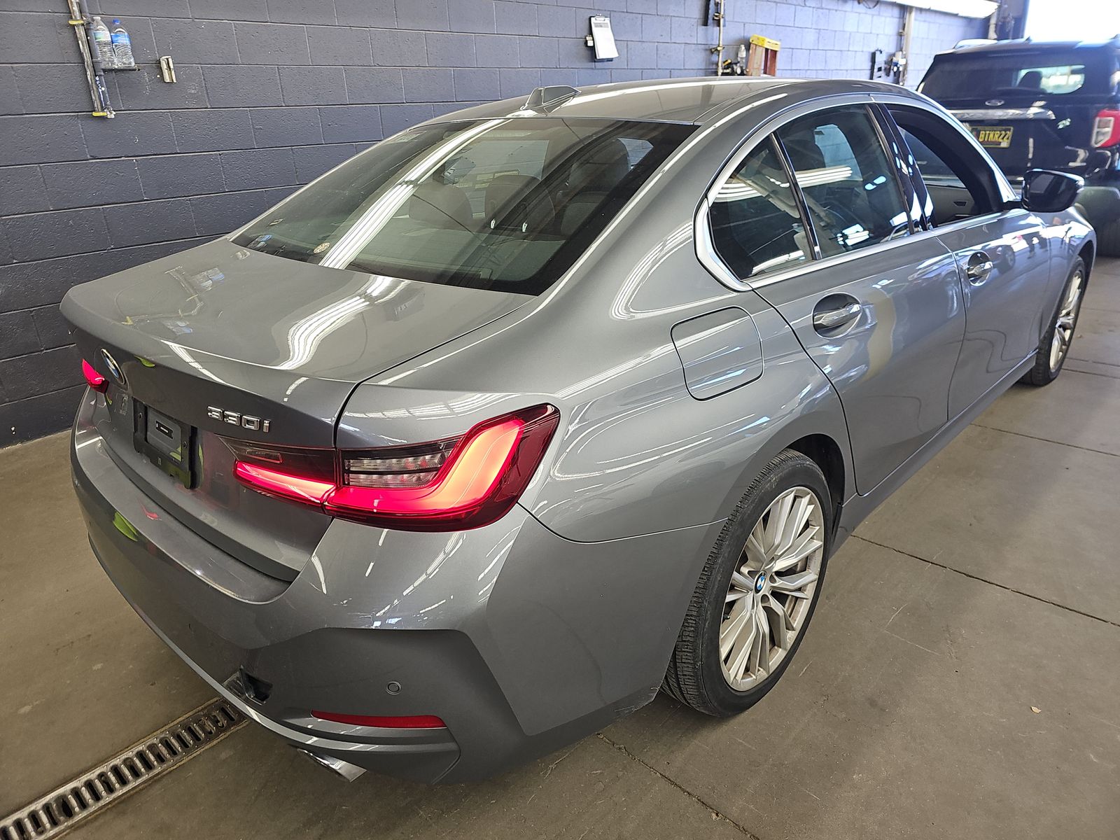 2024 BMW 3 Series 330i xDrive AWD