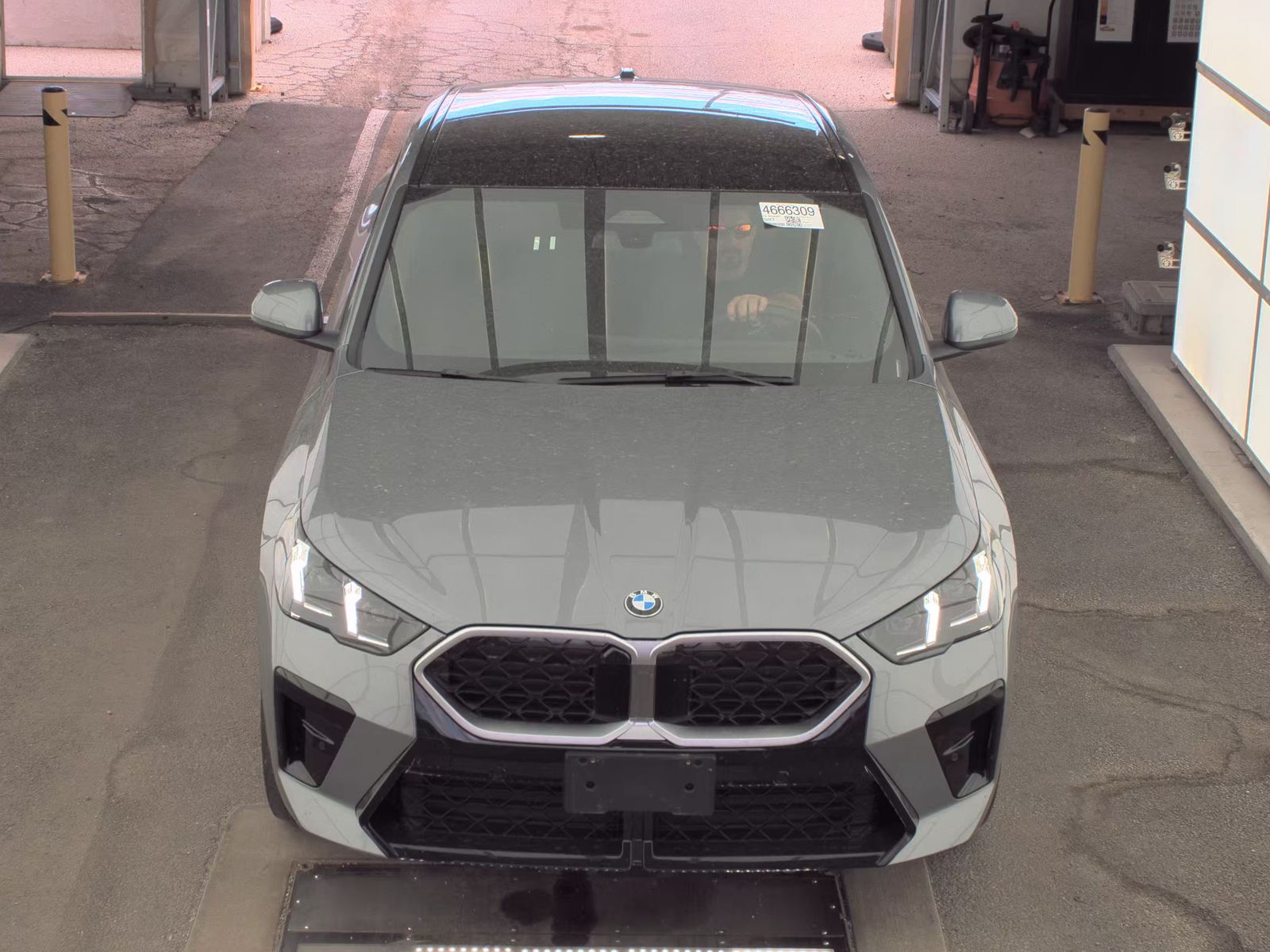 2025 BMW X2 xDrive28i AWD