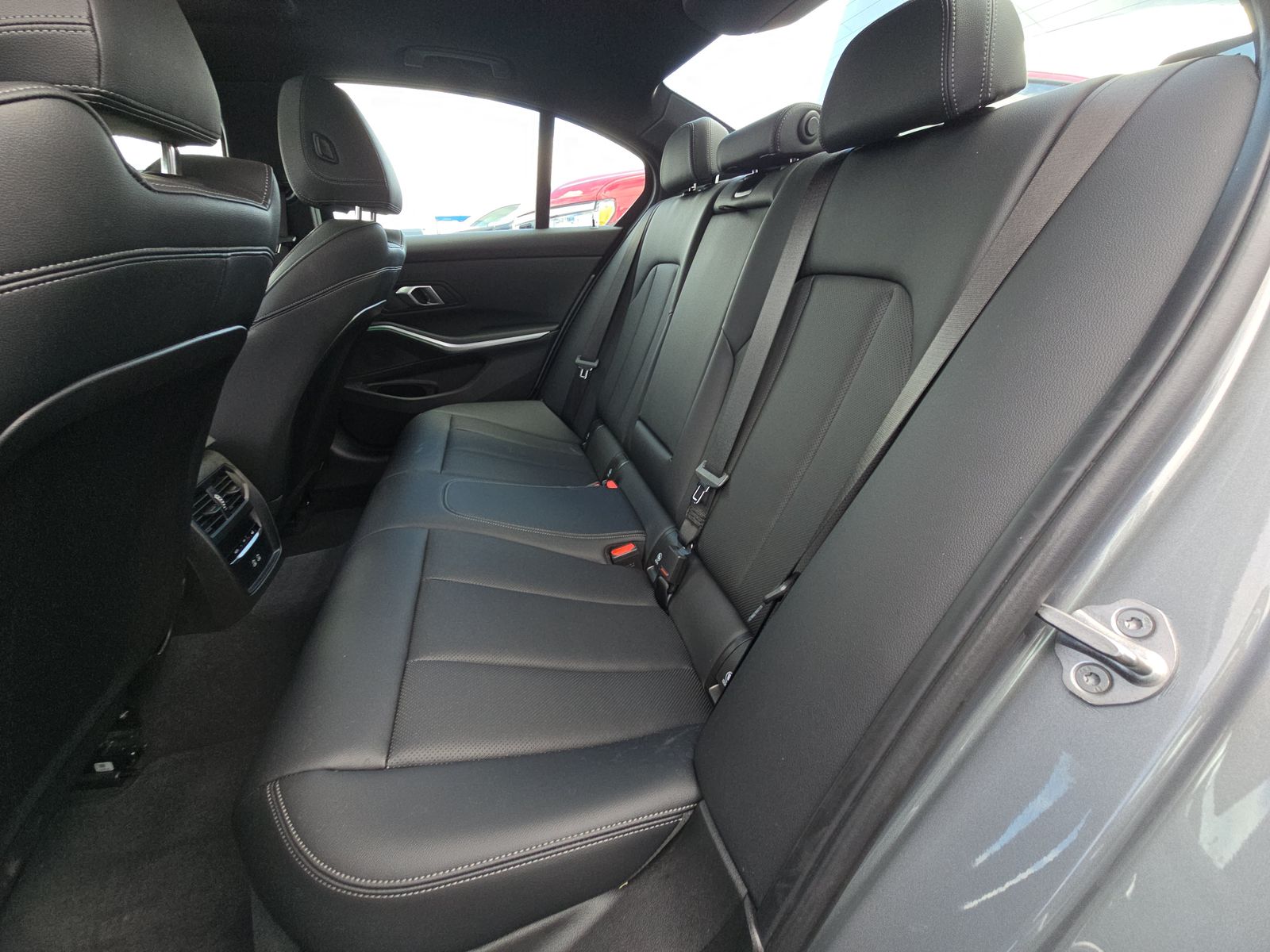 2025 BMW 3 Series 330i xDrive AWD