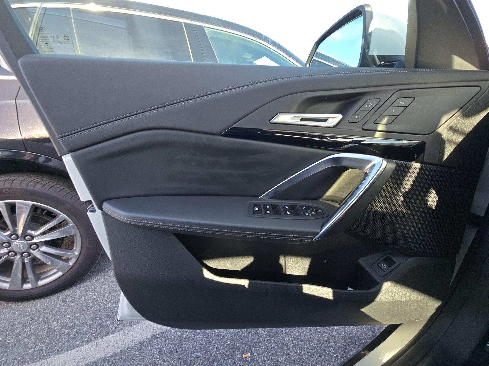 2025 BMW X1 xDrive28i AWD