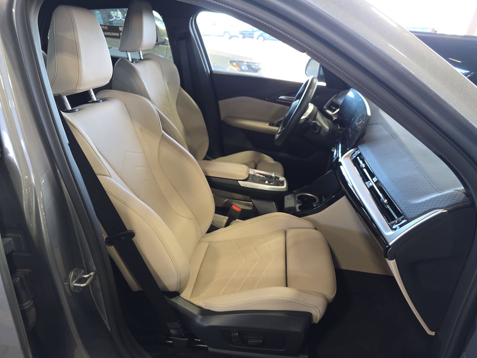 2025 BMW X2 xDrive28i AWD