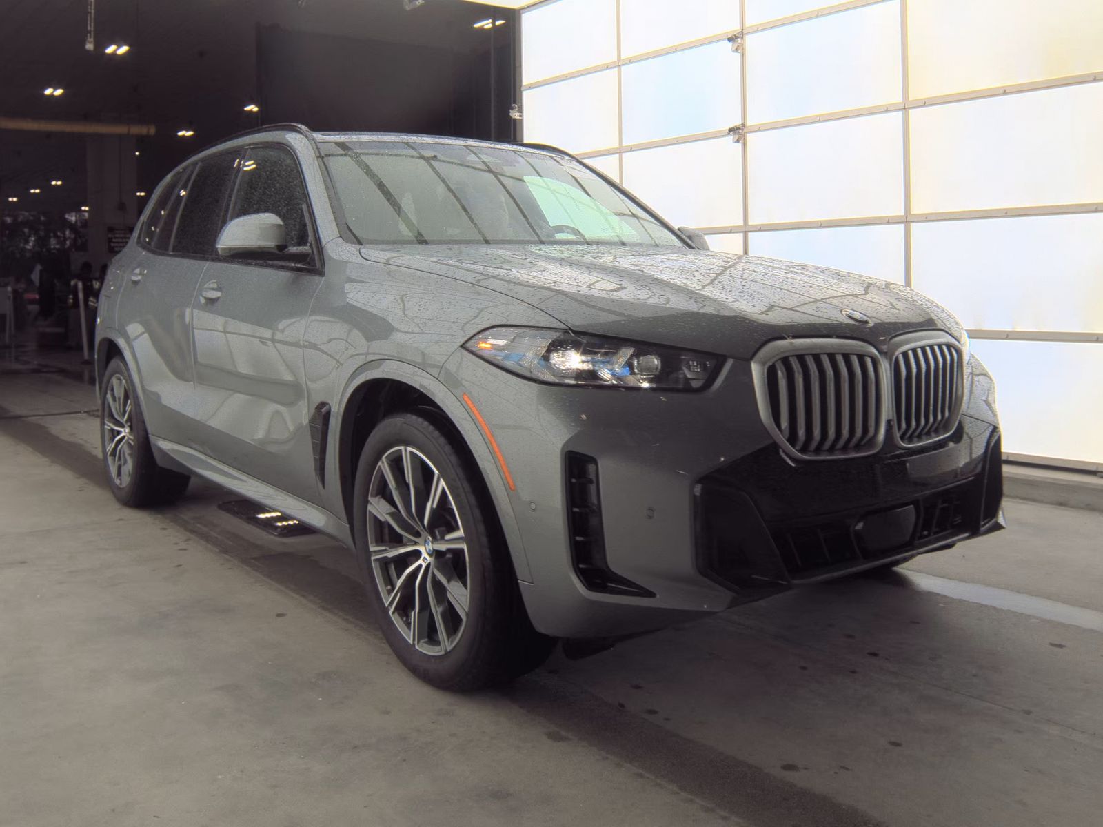 2025 BMW X5 xDrive40i AWD