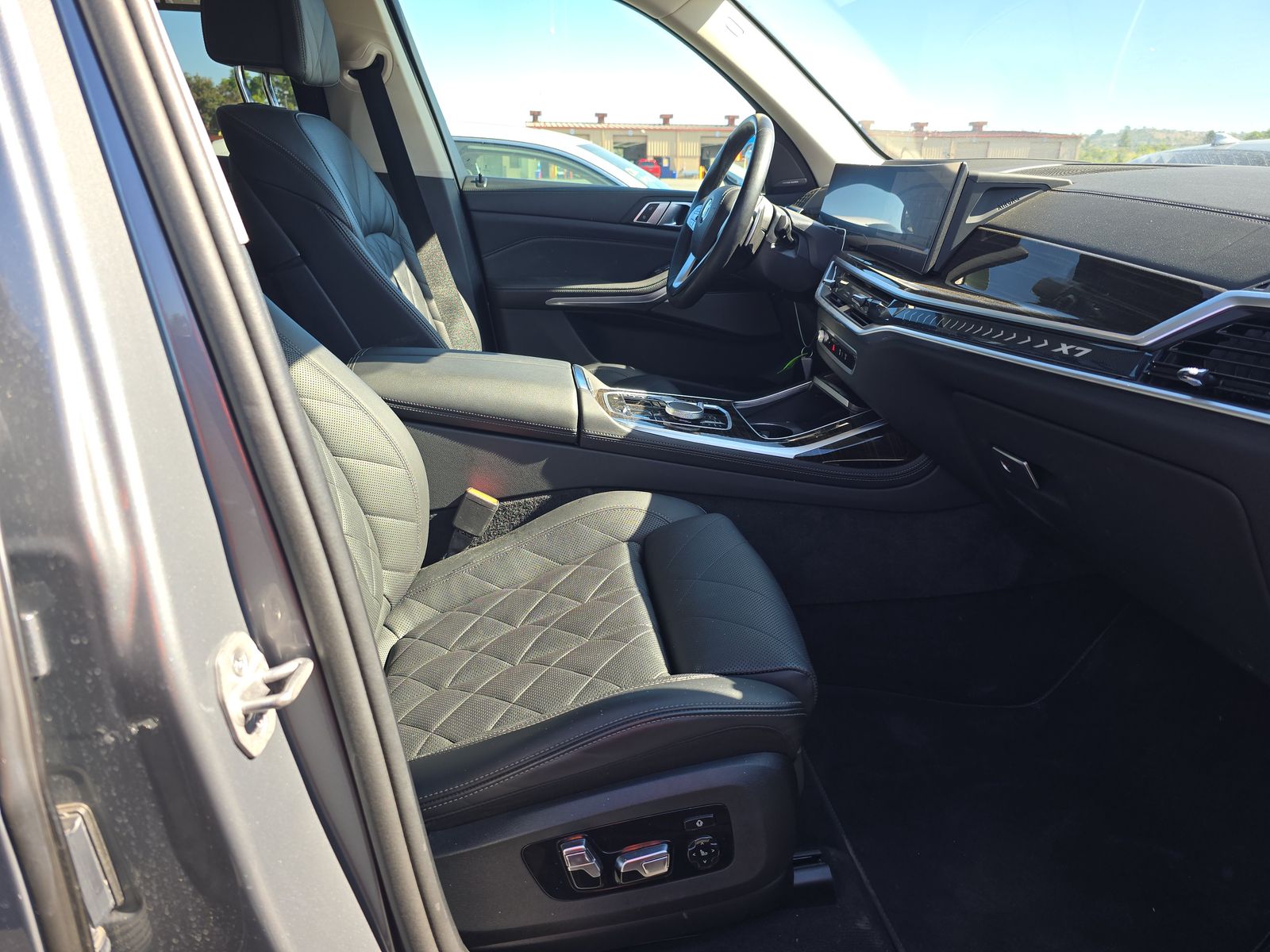 2024 BMW X7 xDrive40i AWD