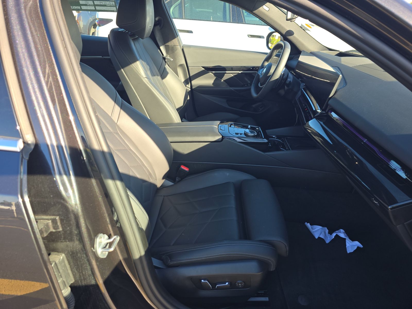 2025 BMW 5 Series 530i xDrive AWD