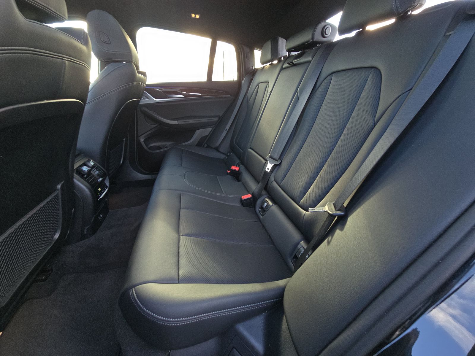 2024 BMW X4 xDrive30i AWD