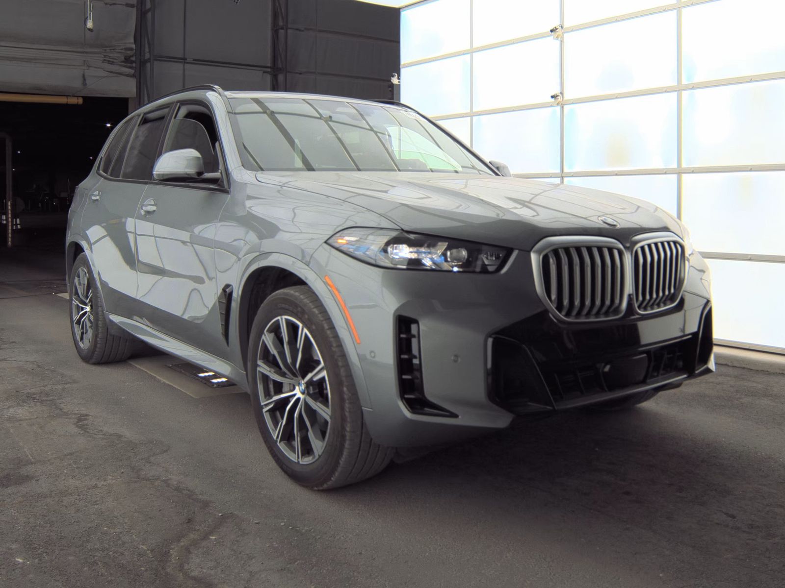2025 BMW X5 xDrive40i AWD