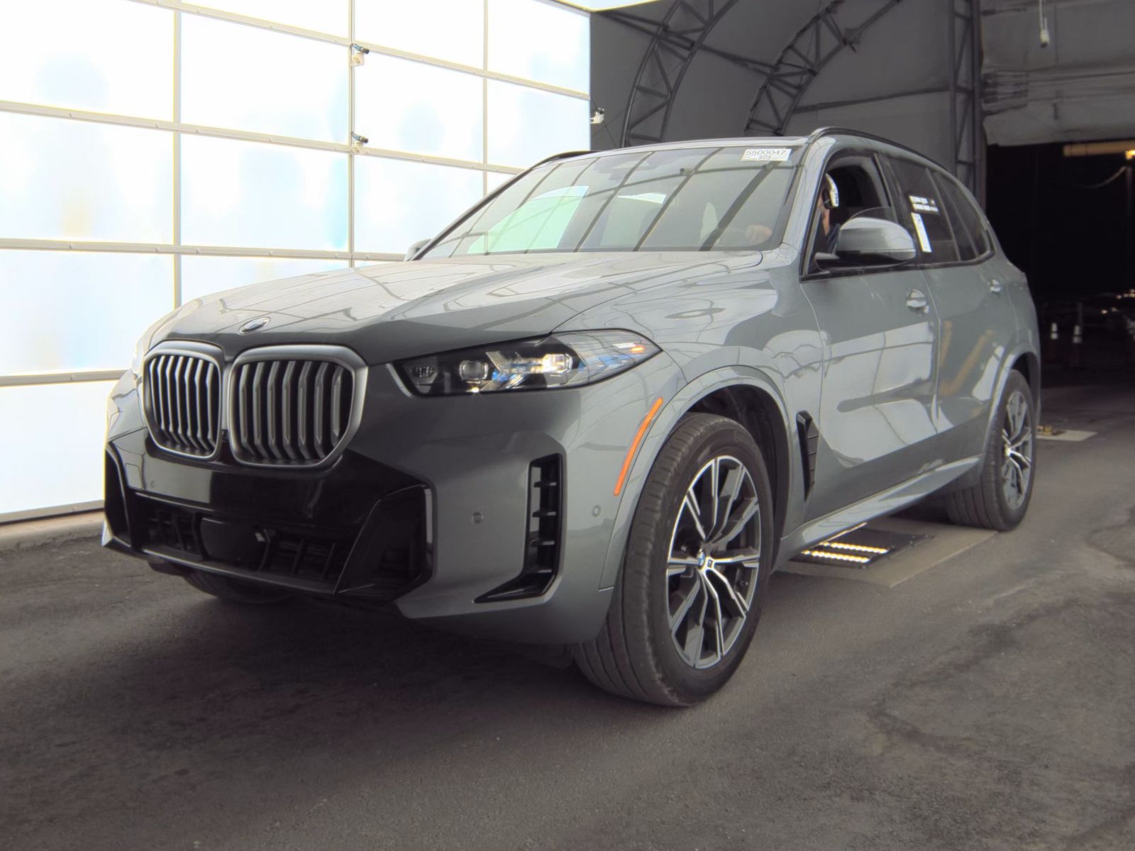 2025 BMW X5 xDrive40i AWD