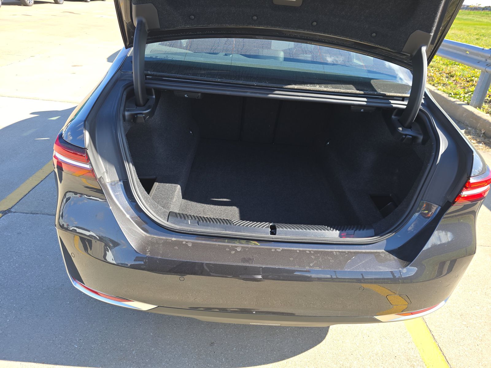 2025 BMW 5 Series 540i xDrive AWD