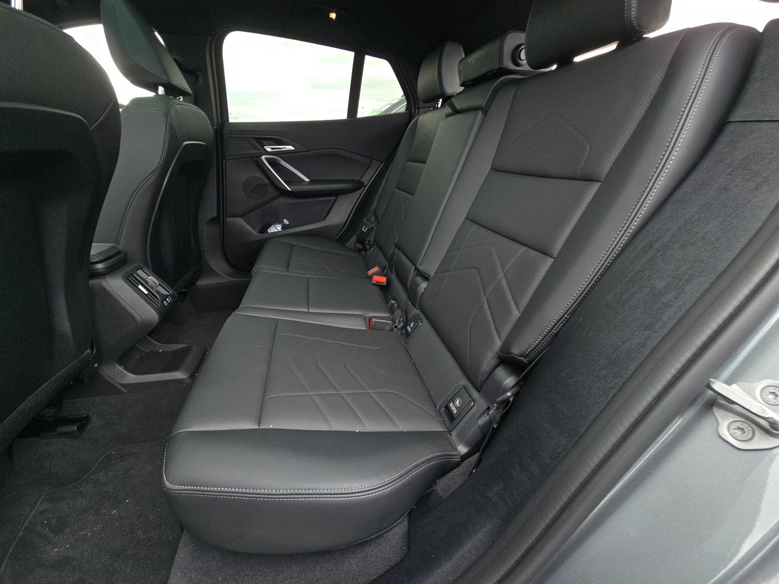 2025 BMW X2 xDrive28i AWD