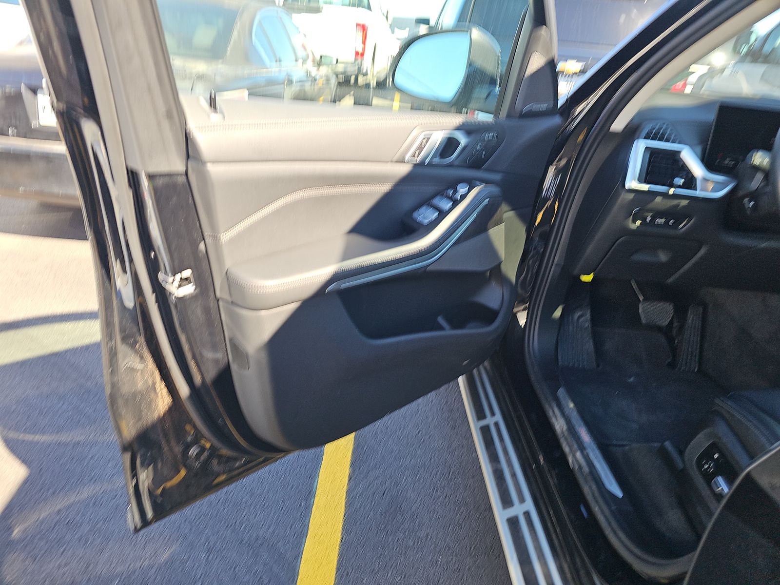 2025 BMW X7 xDrive40i AWD