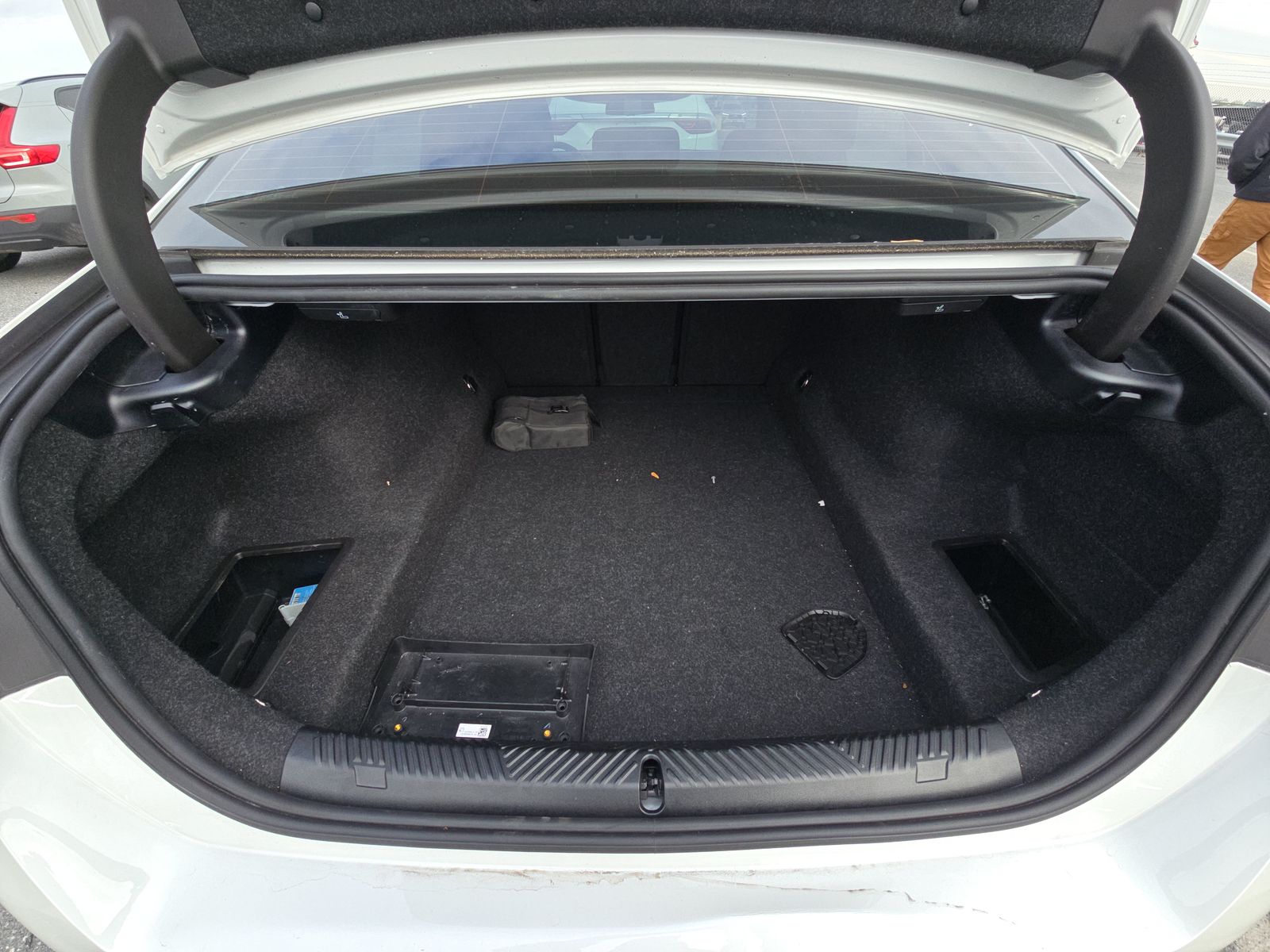 2025 BMW 5 Series 530i RWD