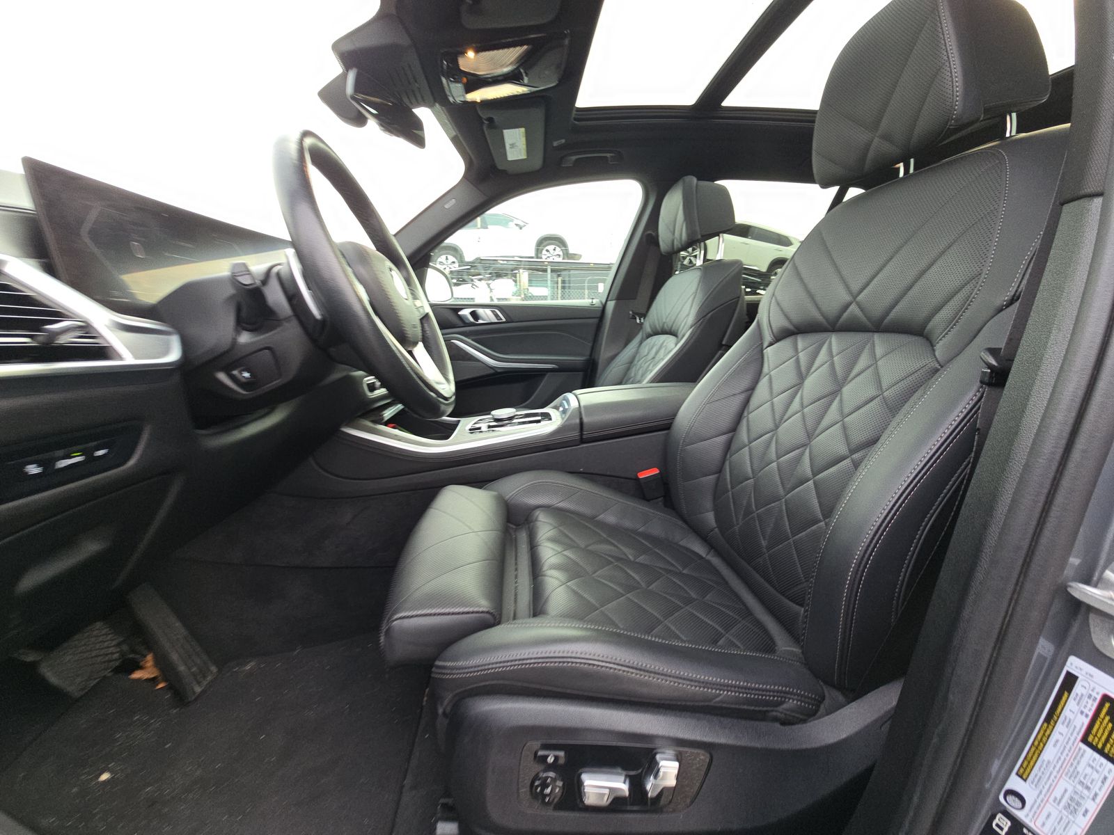 2025 BMW X5 xDrive40i AWD