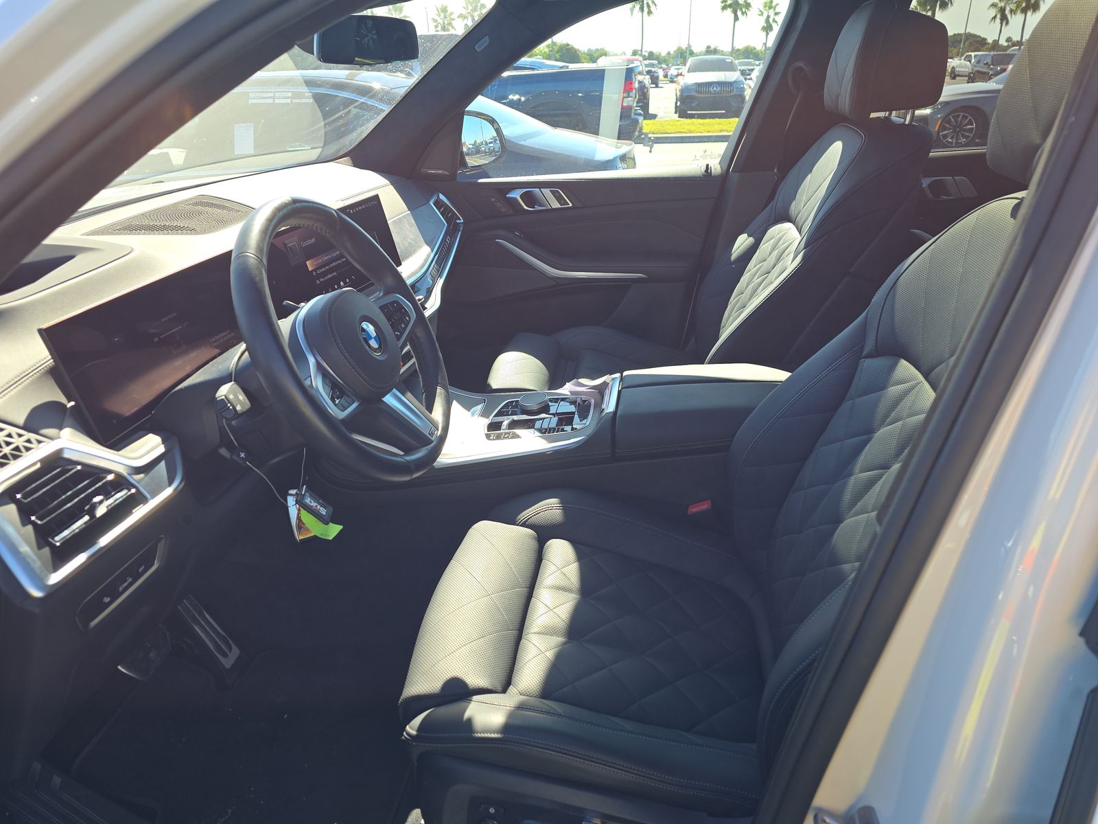 2025 BMW X7 xDrive40i AWD