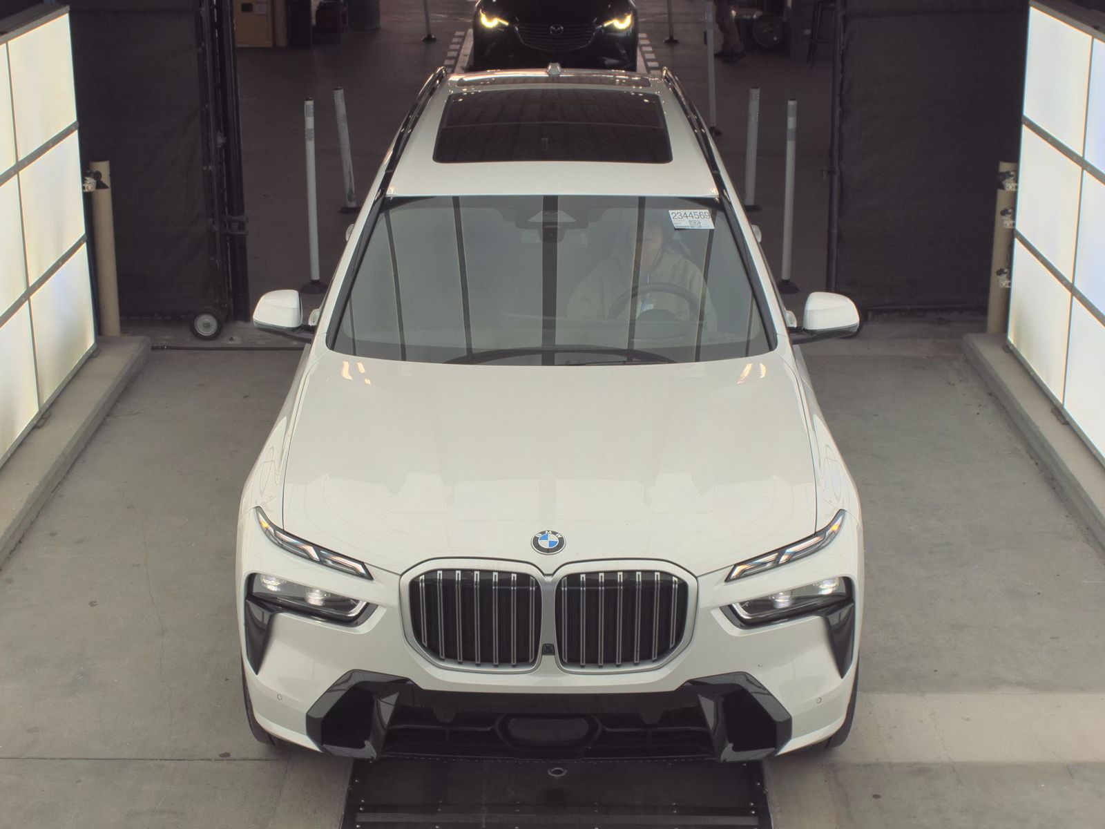 2025 BMW X7 xDrive40i AWD