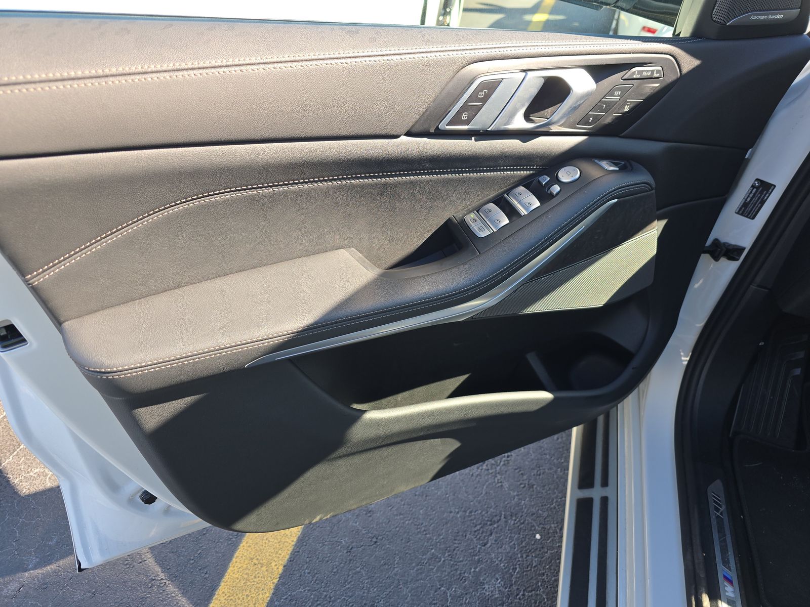 2025 BMW X7 xDrive40i AWD