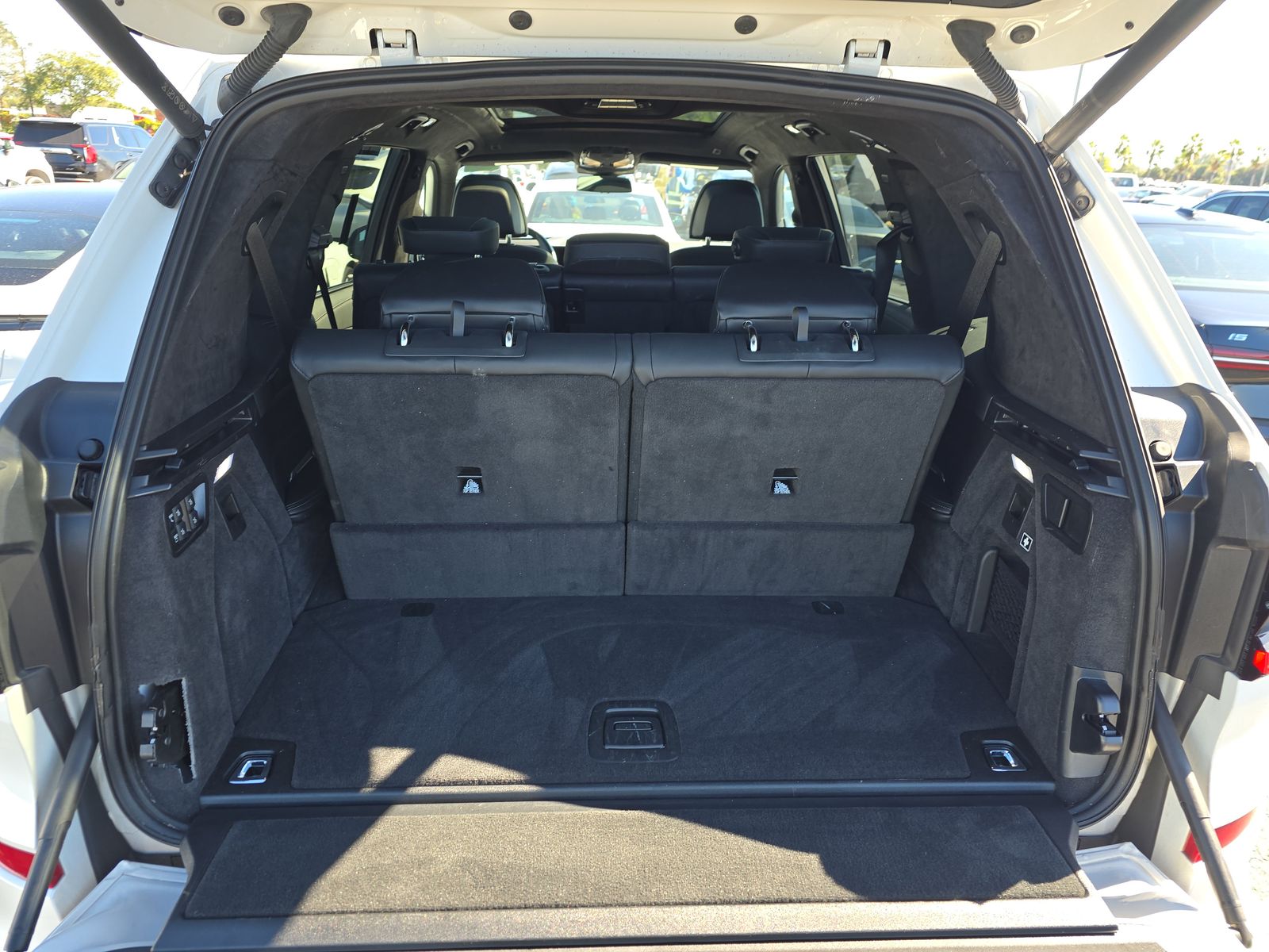 2025 BMW X7 xDrive40i AWD