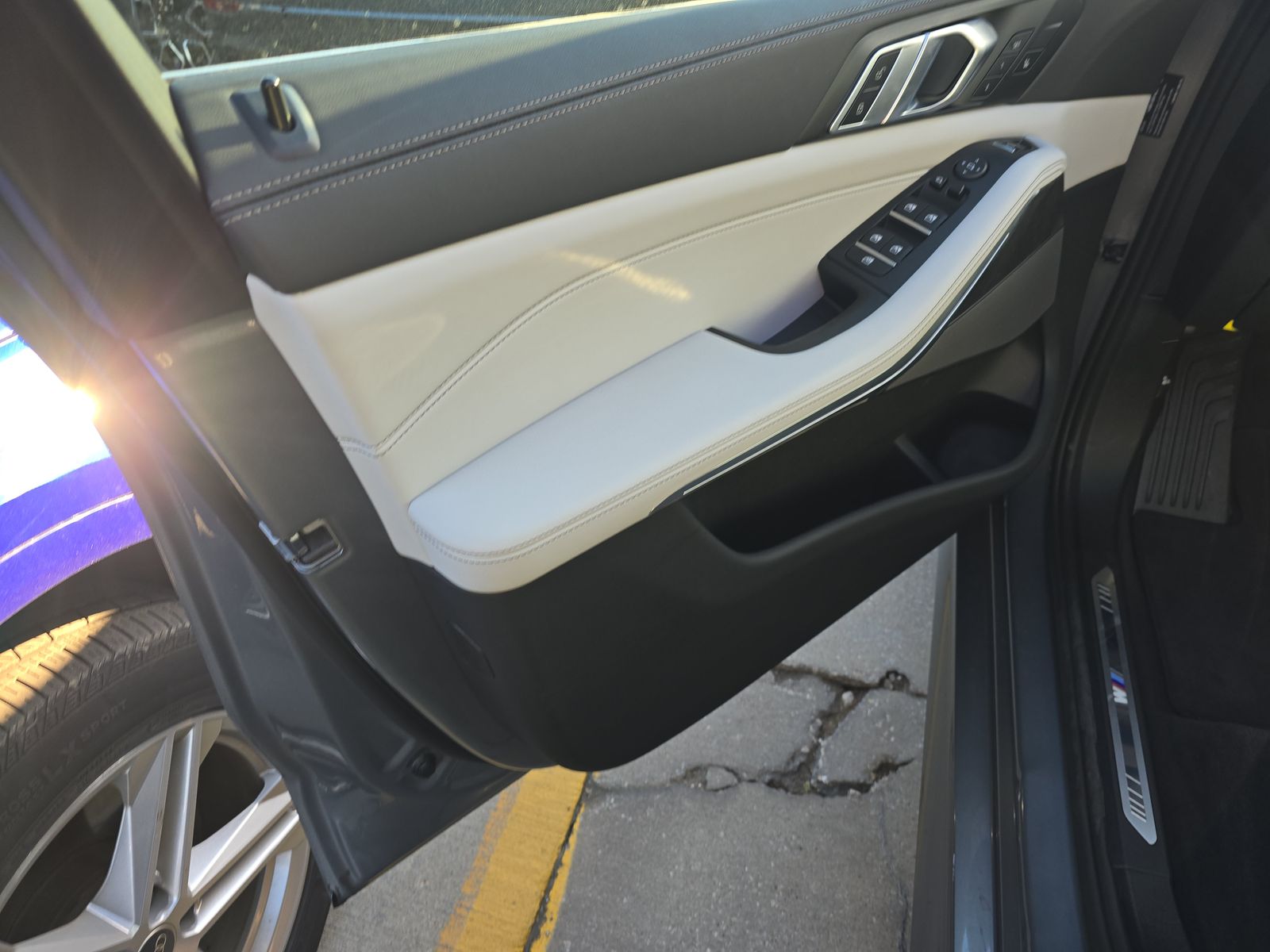 2025 BMW X5 xDrive40i AWD