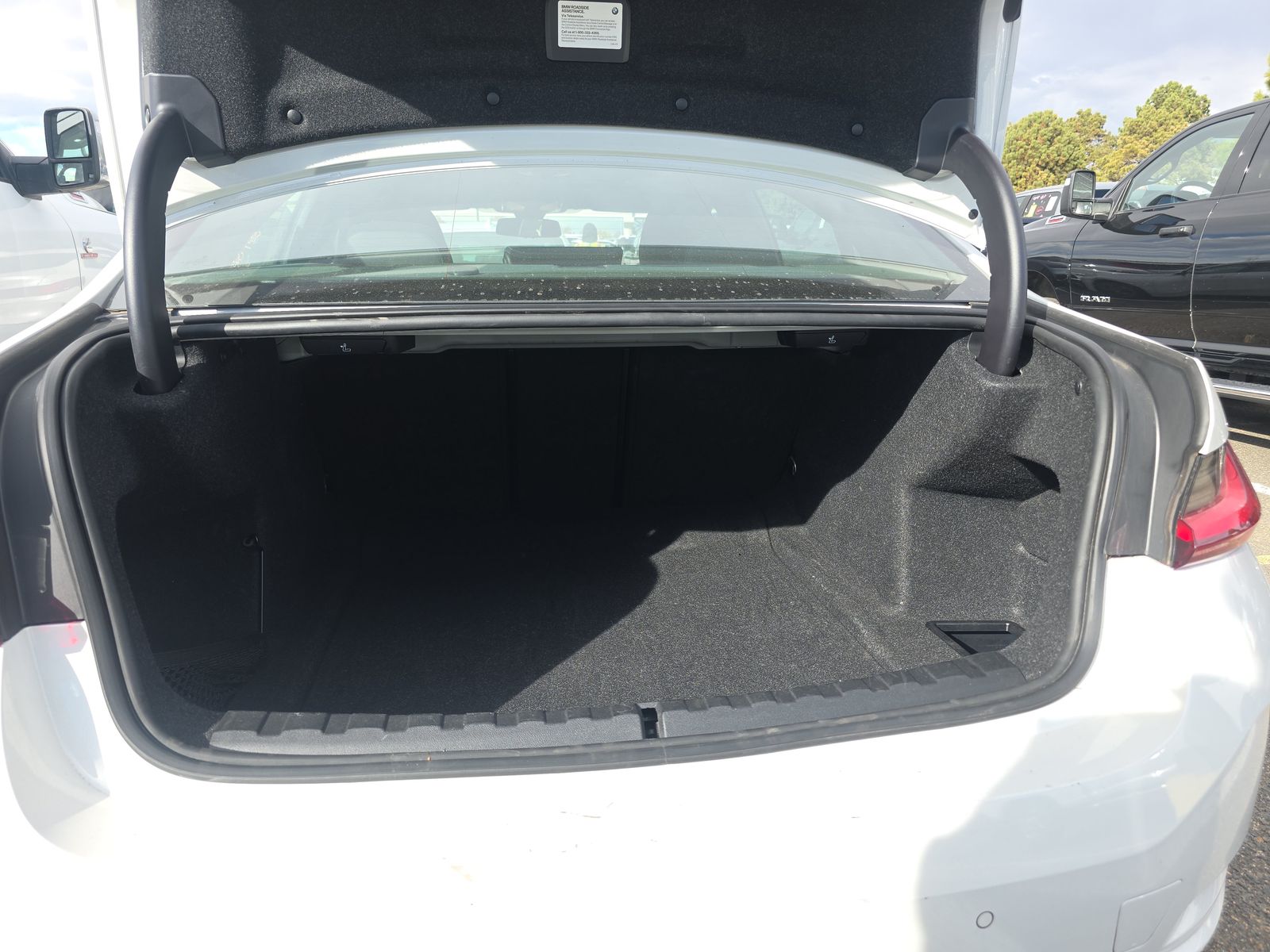 2024 BMW 3 Series 330i xDrive AWD