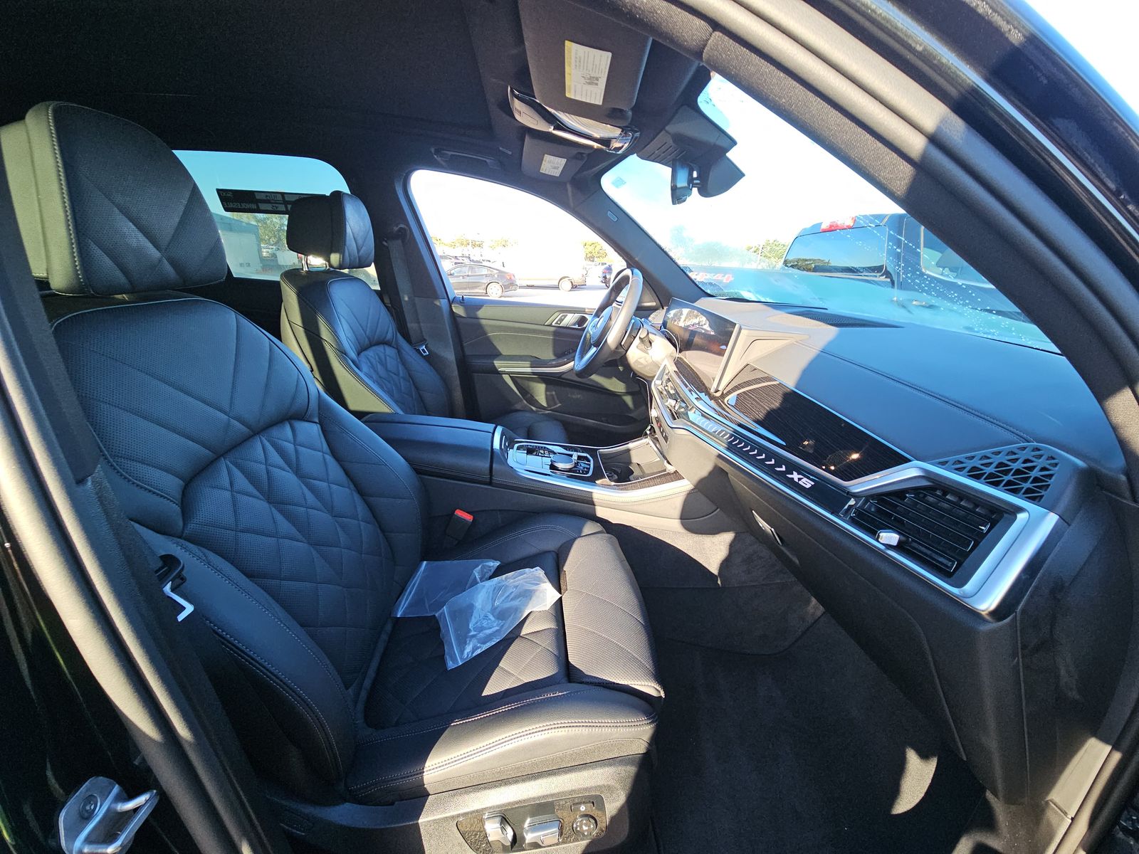 2025 BMW X5 xDrive40i AWD