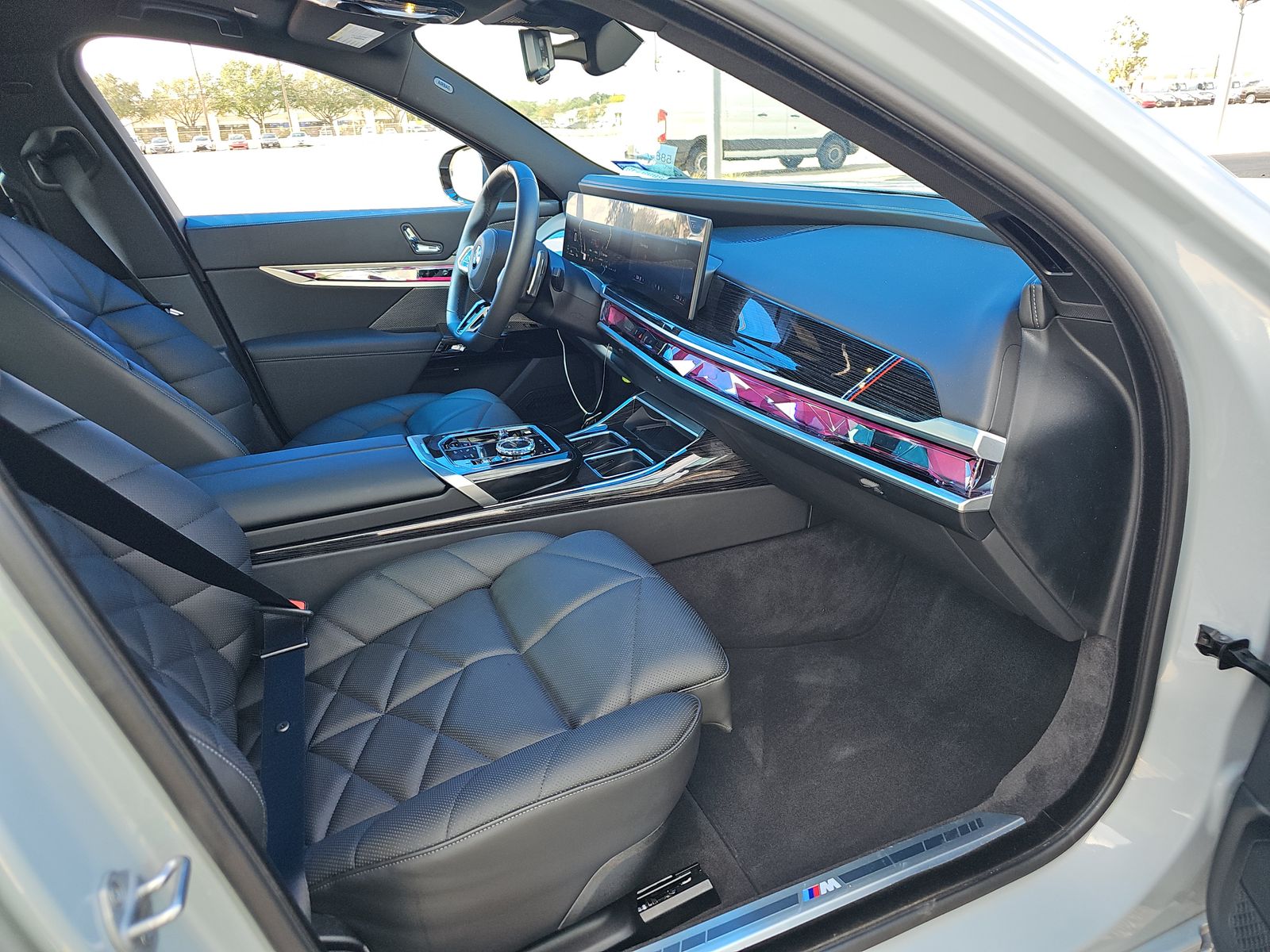 2025 BMW 7 Series 740i xDrive AWD