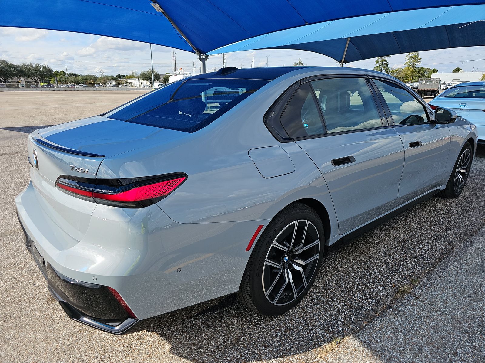 2025 BMW 7 Series 740i xDrive AWD
