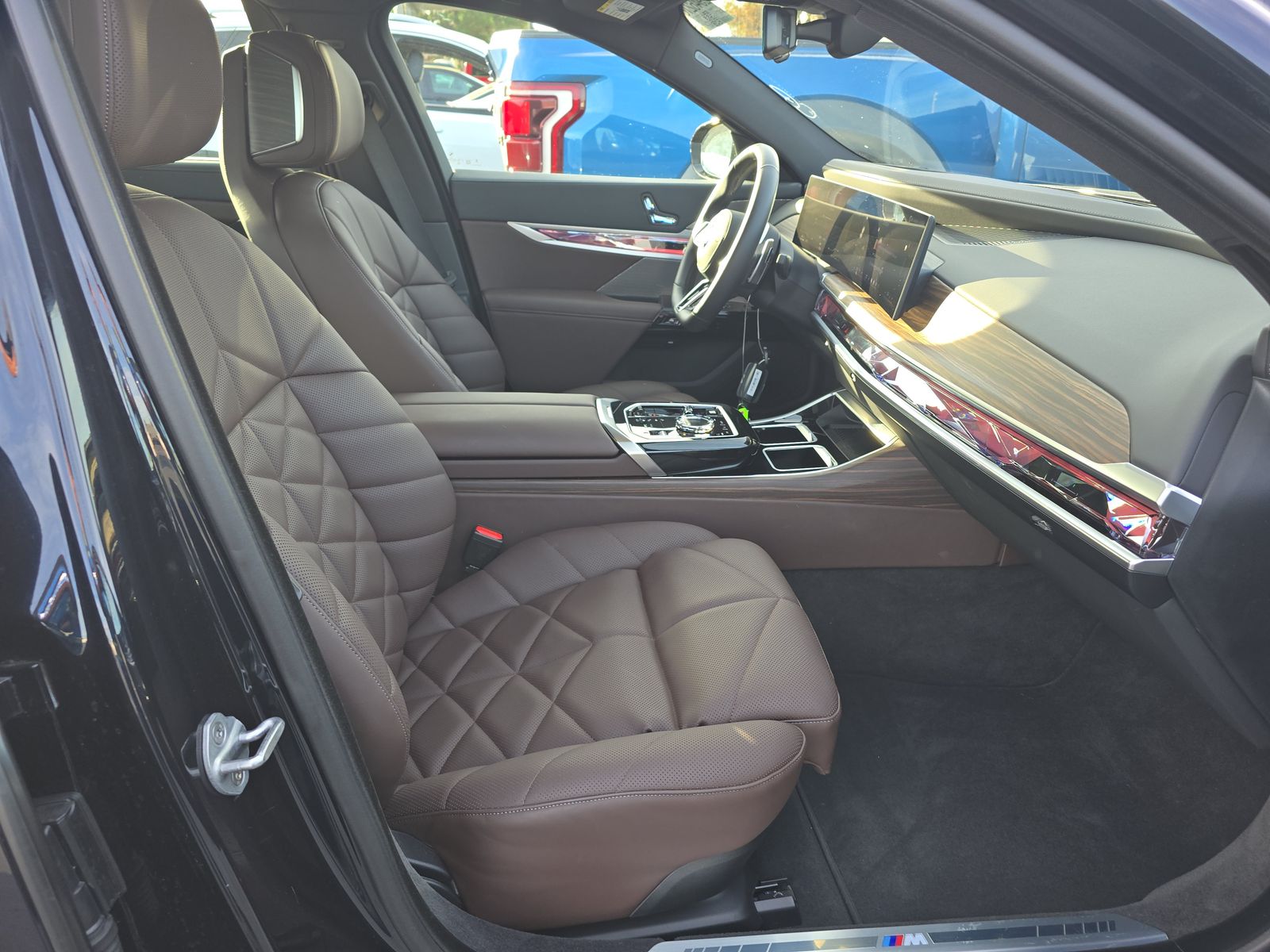 2025 BMW 7 Series 740i xDrive AWD