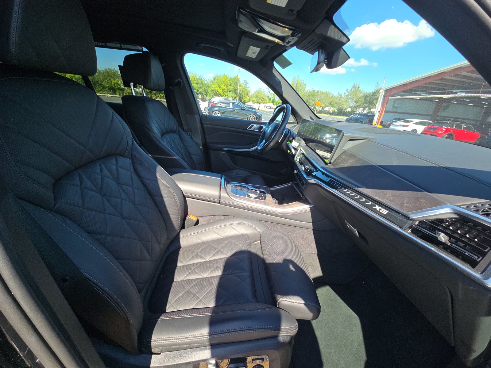 2025 BMW X5 xDrive40i AWD