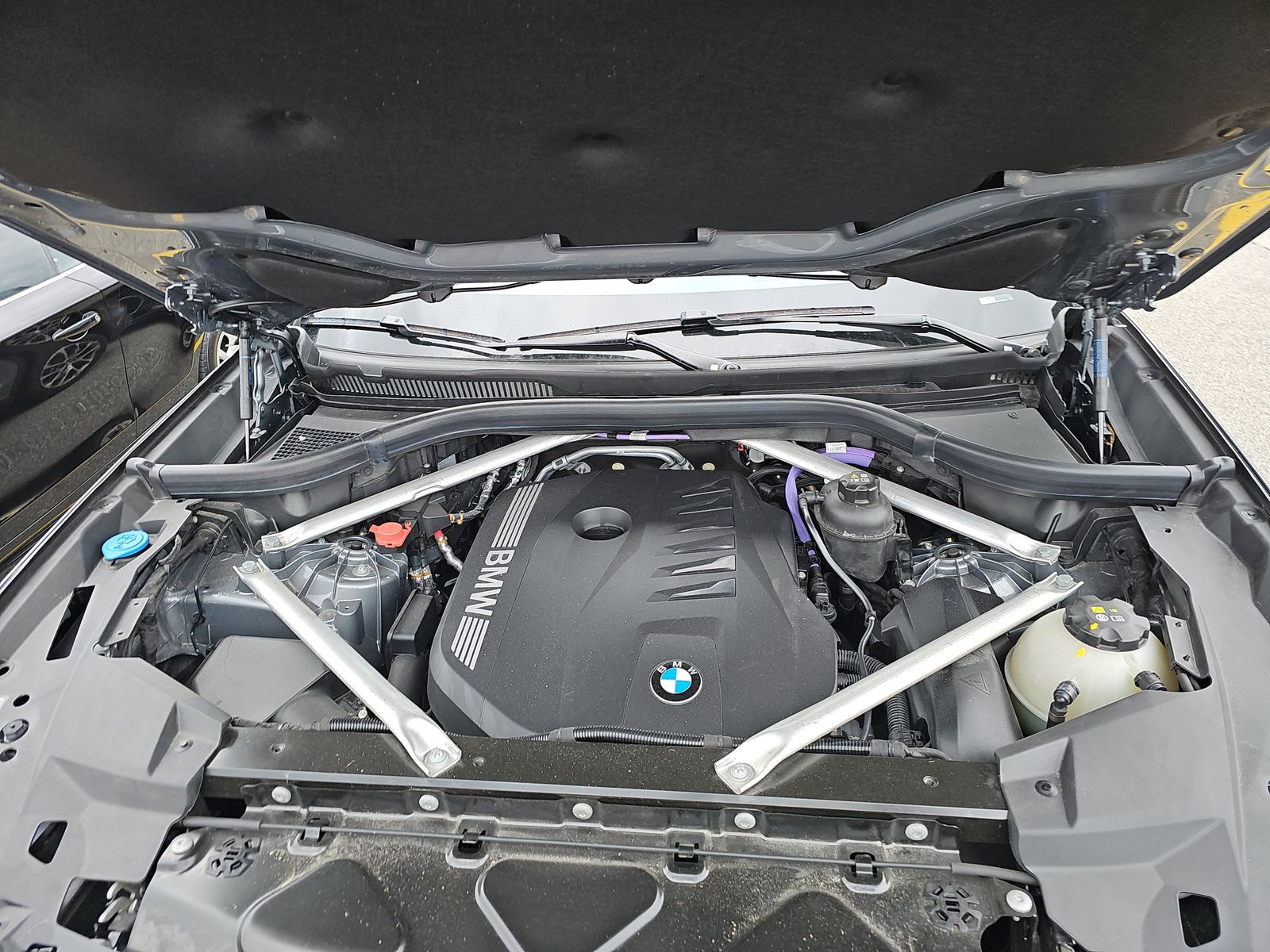 2025 BMW X5 xDrive40i AWD