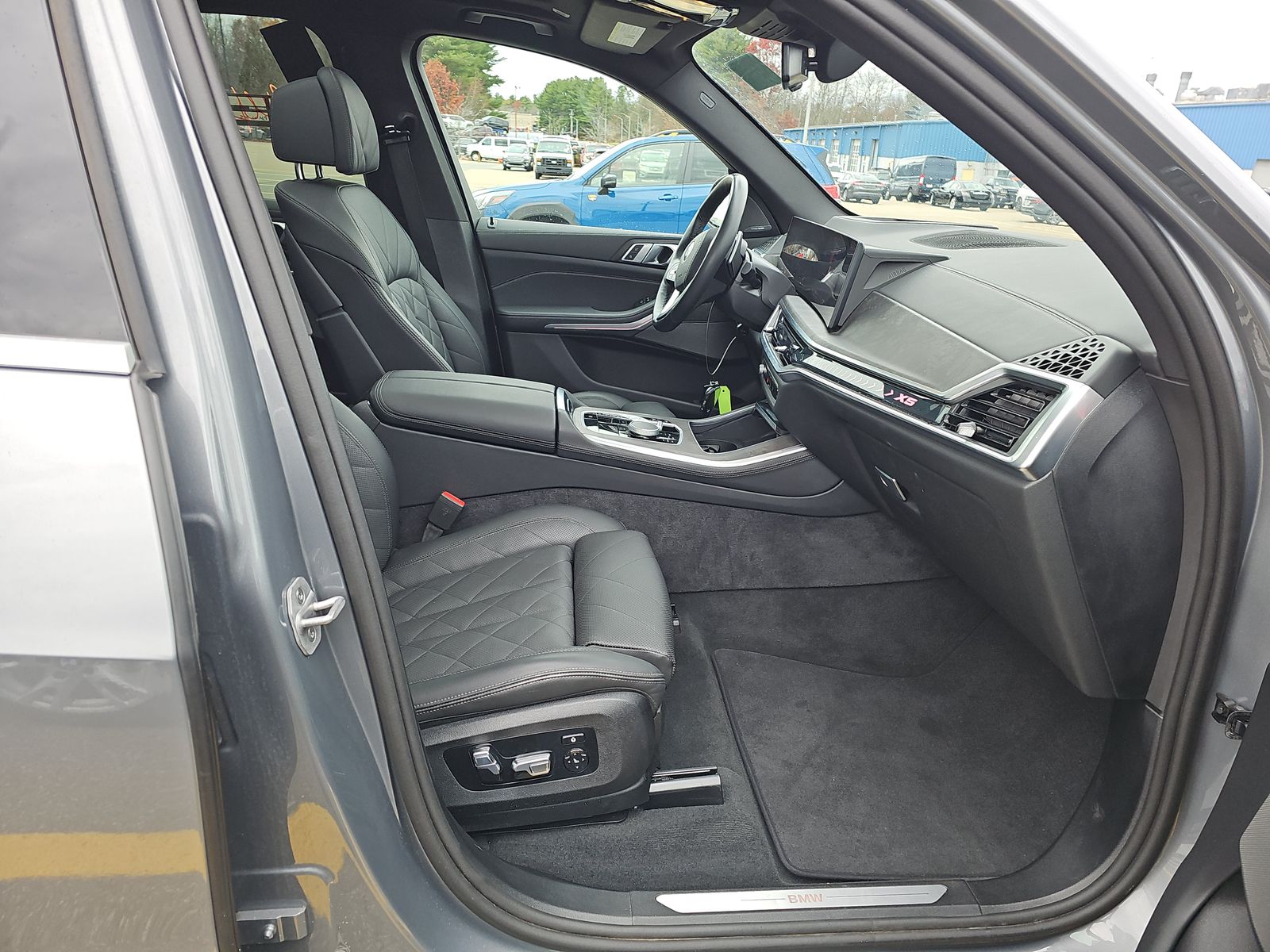 2025 BMW X5 xDrive40i AWD