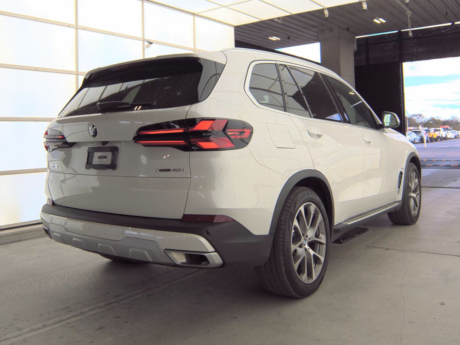 2025 BMW X5 xDrive40i AWD