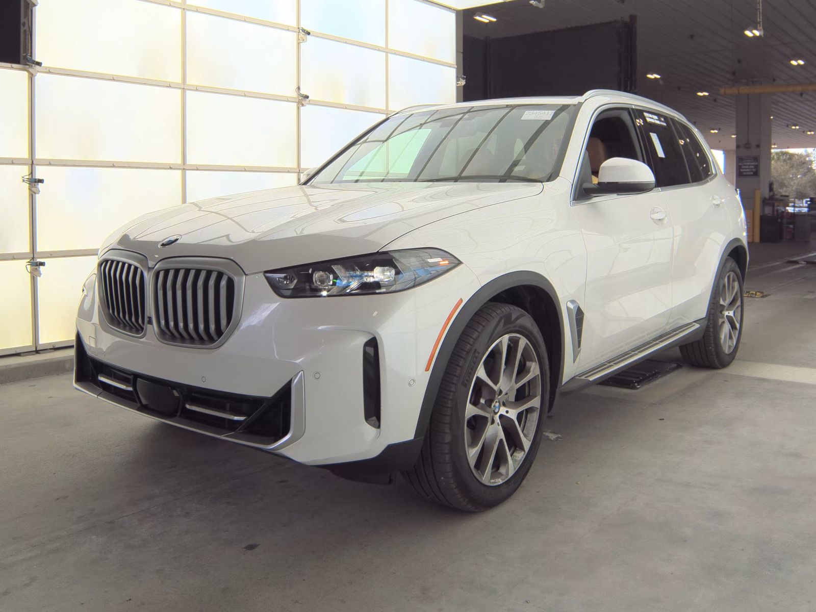 2025 BMW X5 xDrive40i AWD