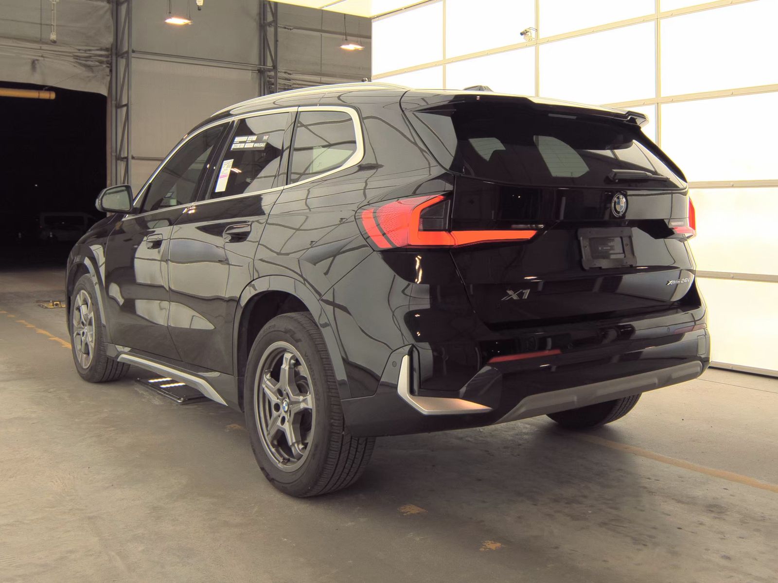 2025 BMW X1 xDrive28i AWD