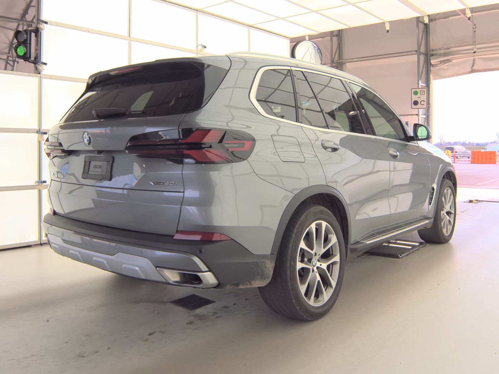 2025 BMW X5 xDrive40i AWD