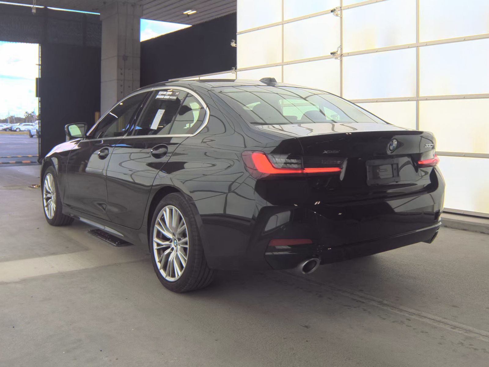 2024 BMW 3 Series 330i xDrive AWD